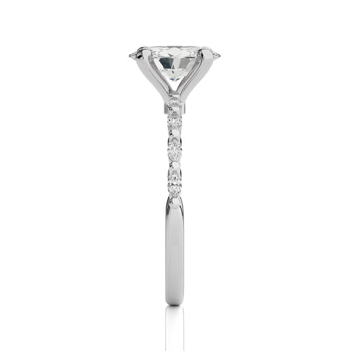 Mesmerizing Oval Diamond Engagement Ring