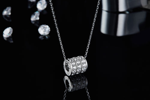 Woman's Splash Moissanite Roll Pendant Necklace in Sterling Silver