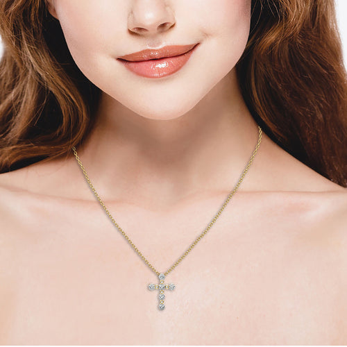 1/4 CT. Cluster Round Natural Diamond Cross Pendant