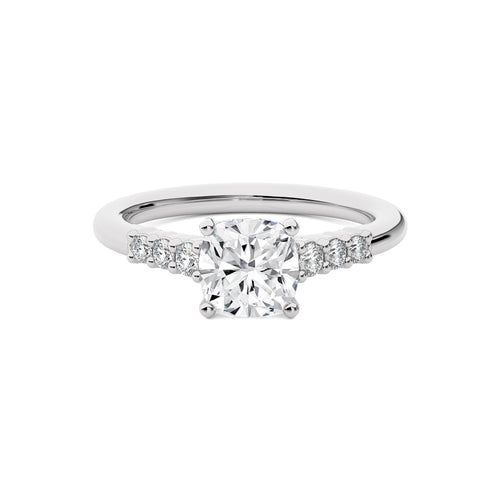 Elegant Cushion Cut Diamond Enagegement Ring