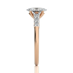 Elegant Oval  Diamond Enagegement Ring