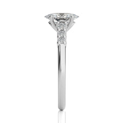 Elegant Oval  Diamond Enagegement Ring