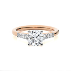 Elegant Round  Diamond Enagegement Ring
