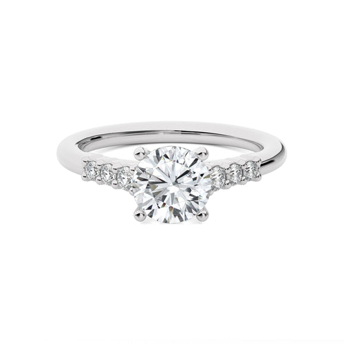 Elegant Round  Diamond Enagegement Ring