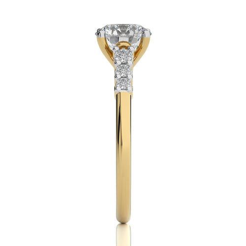 Elegant Round  Diamond Enagegement Ring