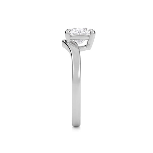 1 1/2 CT. Round Natural Diamond Solitaire Ring